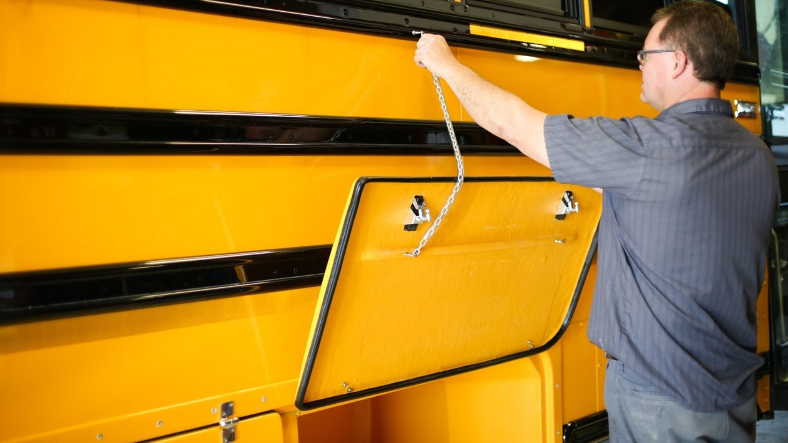 Kerlin bus sales luggage box door open