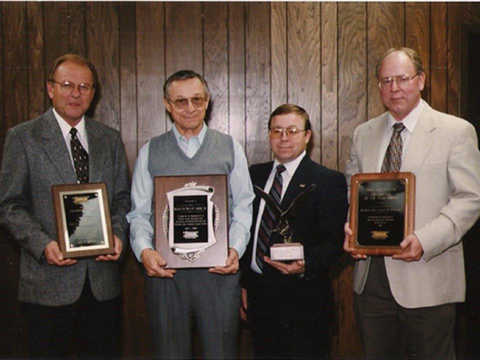 Tom Waite E Kerlin Clifford Zehr Roger Bradford Dealer of the year 1995